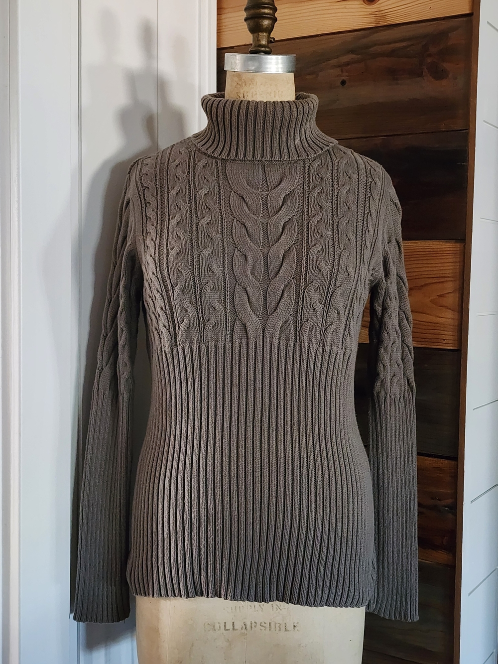 Liz Claiborne Taupe Cable-Knit Turtleneck Sweater